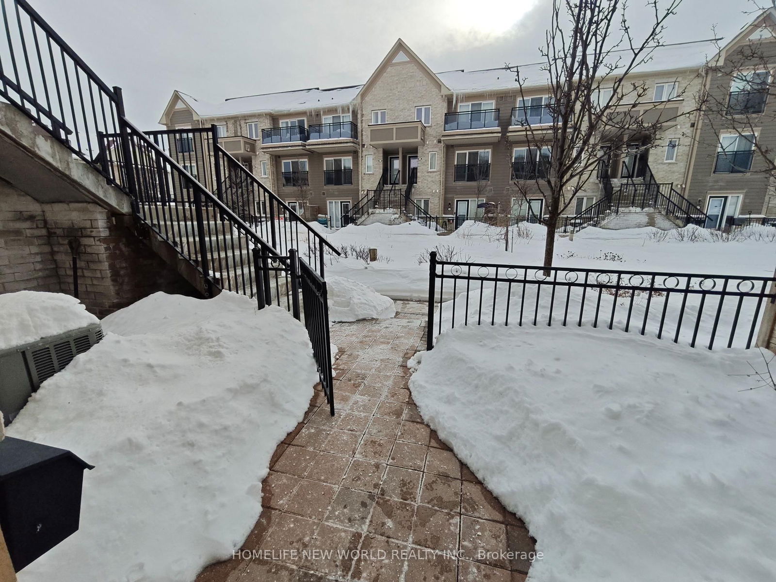 Townhouse for lease at 98-2891 Rio Court, Mississauga, Central Erin Mills, L5M 0S3 - MLS: W12008816