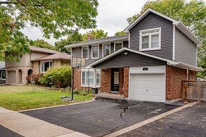 Detached House for lease at 1321 Oxford Avenue, Oakville, College Park, L6H 1T2 - MLS: W12008964