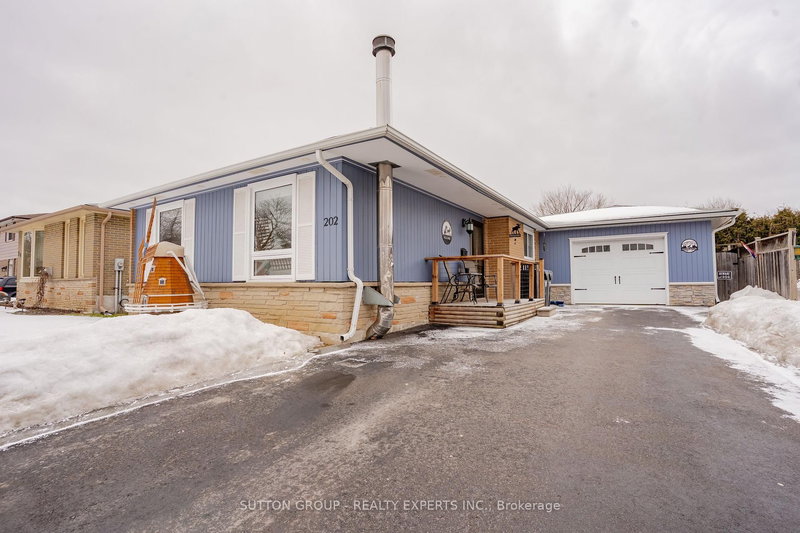 202 ARCHDEKIN Dr, Brampton, L6V 1Z1 | Image 2