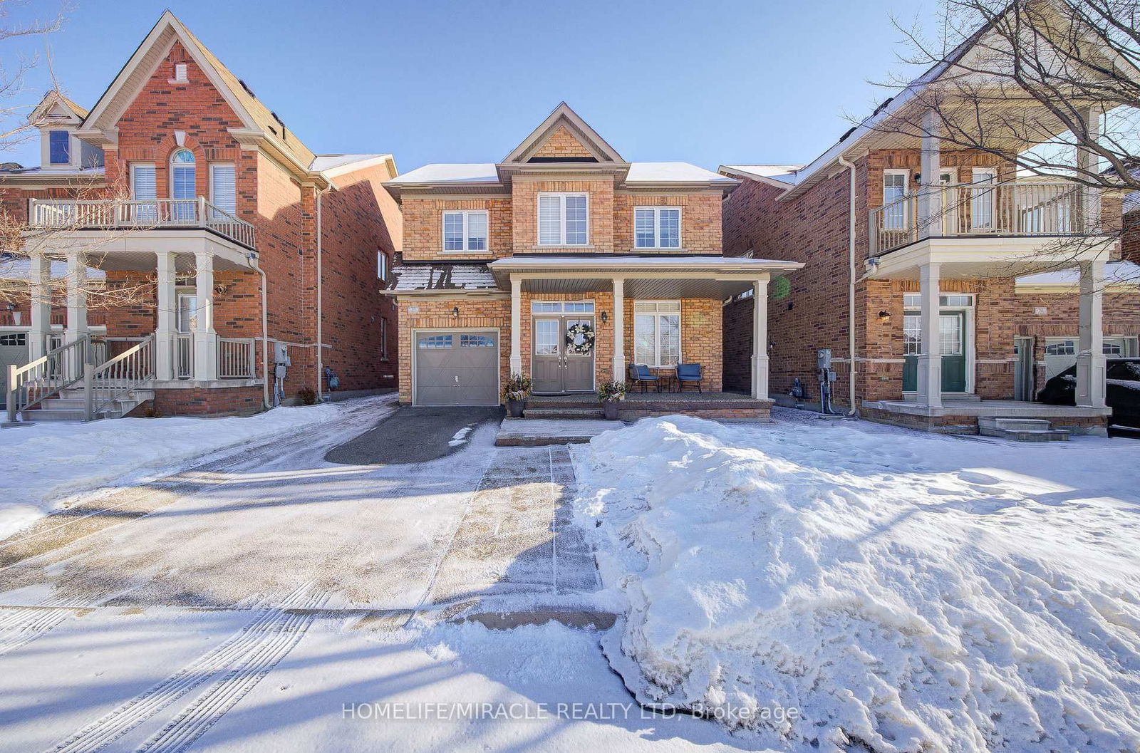 Detached House for sale at 27 Bellcrest Road, Brampton, Credit Valley, L6Y 2M7 - MLS: W12009130