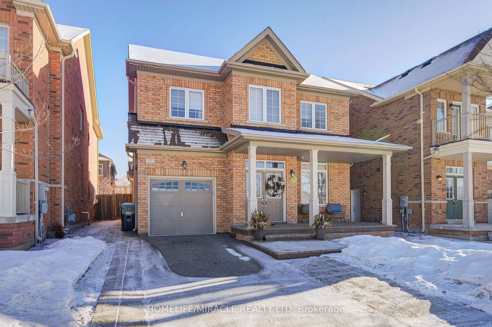 Detached House for sale at 27 Bellcrest Road, Brampton, Credit Valley, L6Y 2M7 - MLS: W12009130