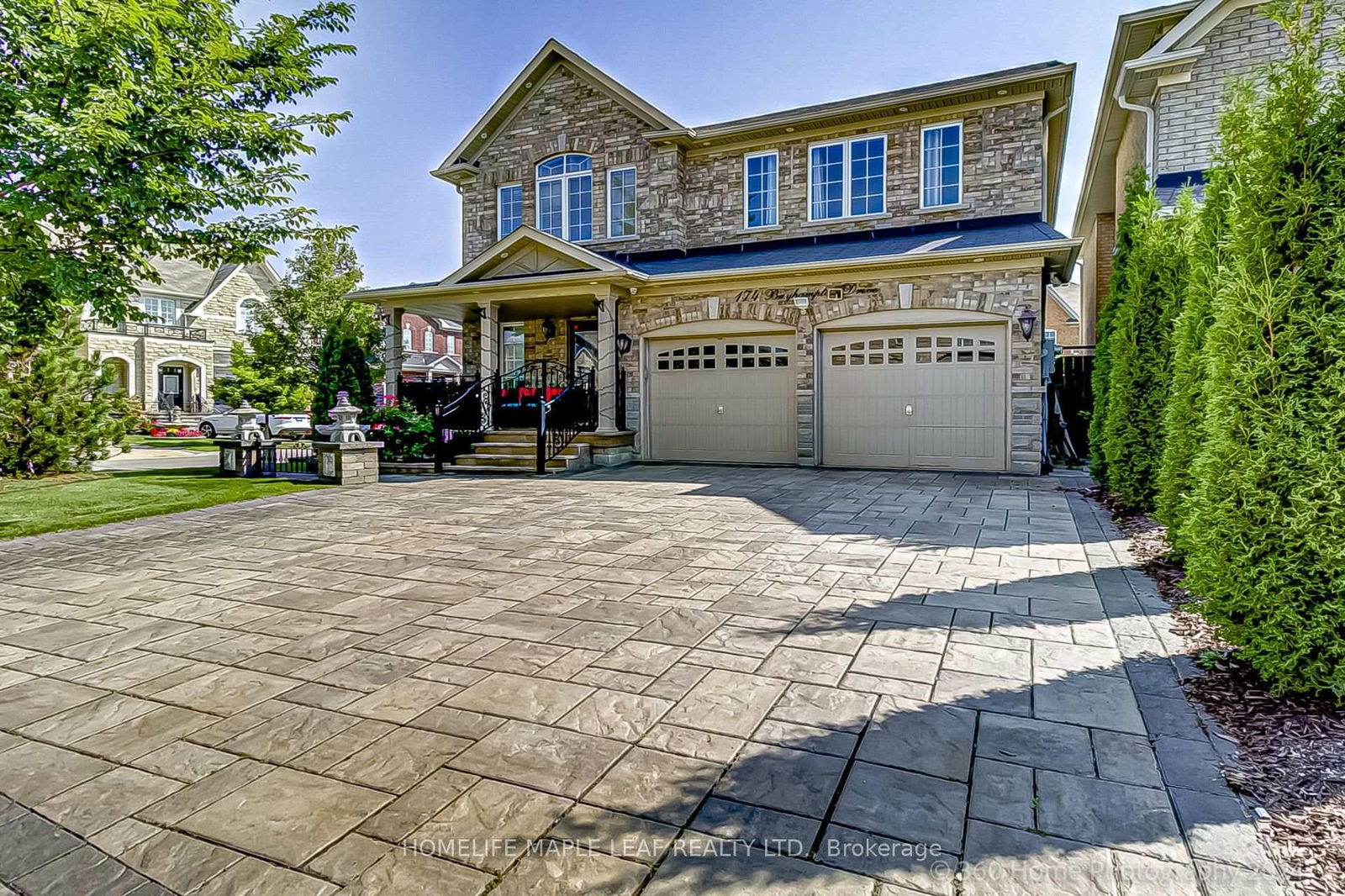 Detached House for sale at 174 Bayhampton Drive, Brampton, Vales of Castlemore, L6P 3A9 - MLS: W12009188