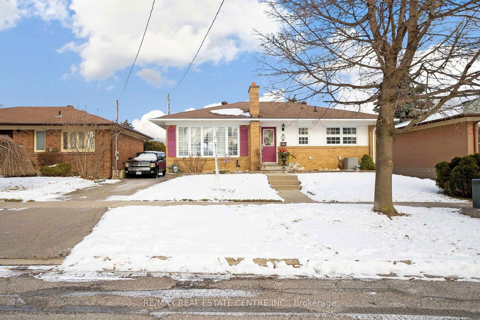 Detached House for sale at 5 Marsden Crescent, Brampton, Brampton East, L6W 2X2 - MLS: W12009965