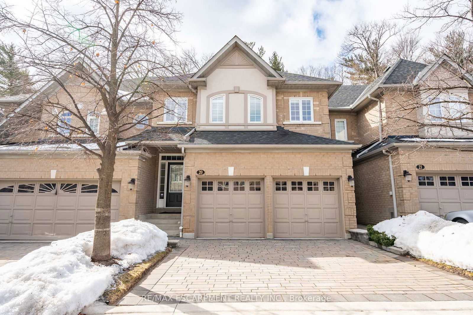 Townhouse sold at 20-2000 The Collegeway N/A, Mississauga, Erin Mills, L5L 5Y9 - MLS: W12010010