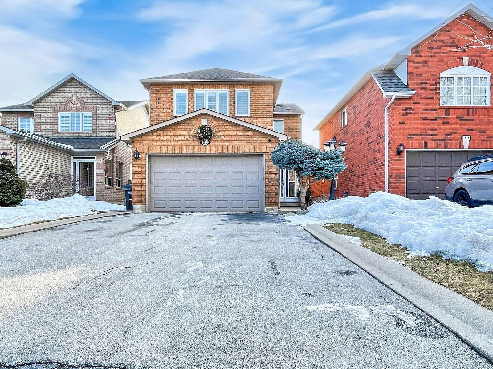 Detached House for sale at 5812 Sidmouth Street, Mississauga, East Credit, L5V 2K3 - MLS: W12010054