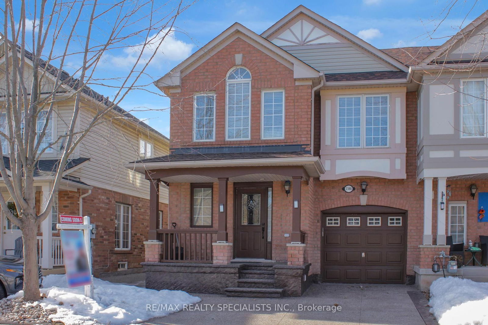 Townhouse for sale at 2386 BAINTREE Crescent, Oakville, West Oak Trails, L6M 4X1 - MLS: W12010127