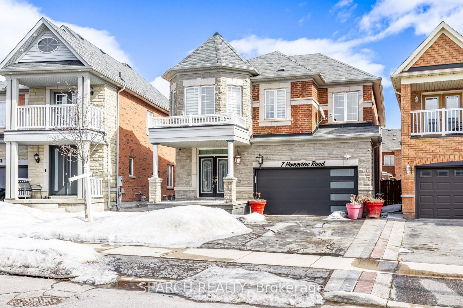 Detached House for sale at 7 Homeview Road, Brampton, Bram East, L6R 2L9 - MLS: W12010198