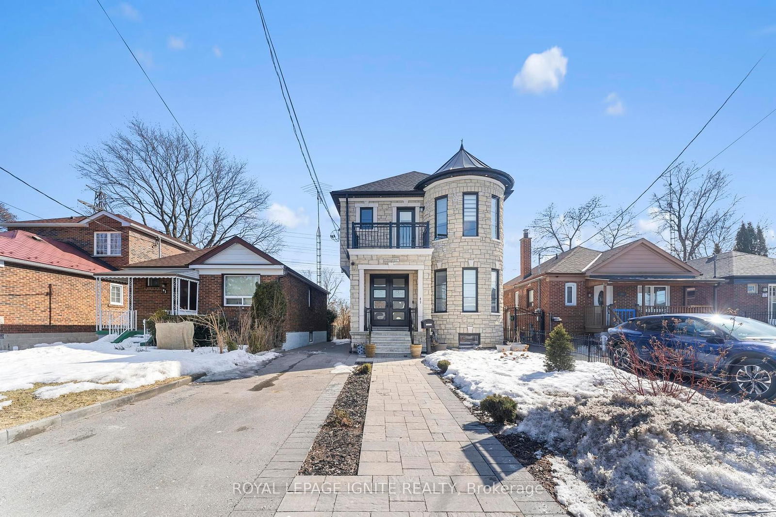 Detached House for sale at 83 Foxwell Street, Toronto, Rockcliffe-Smythe, M6N 1Y9 - MLS: W12010423