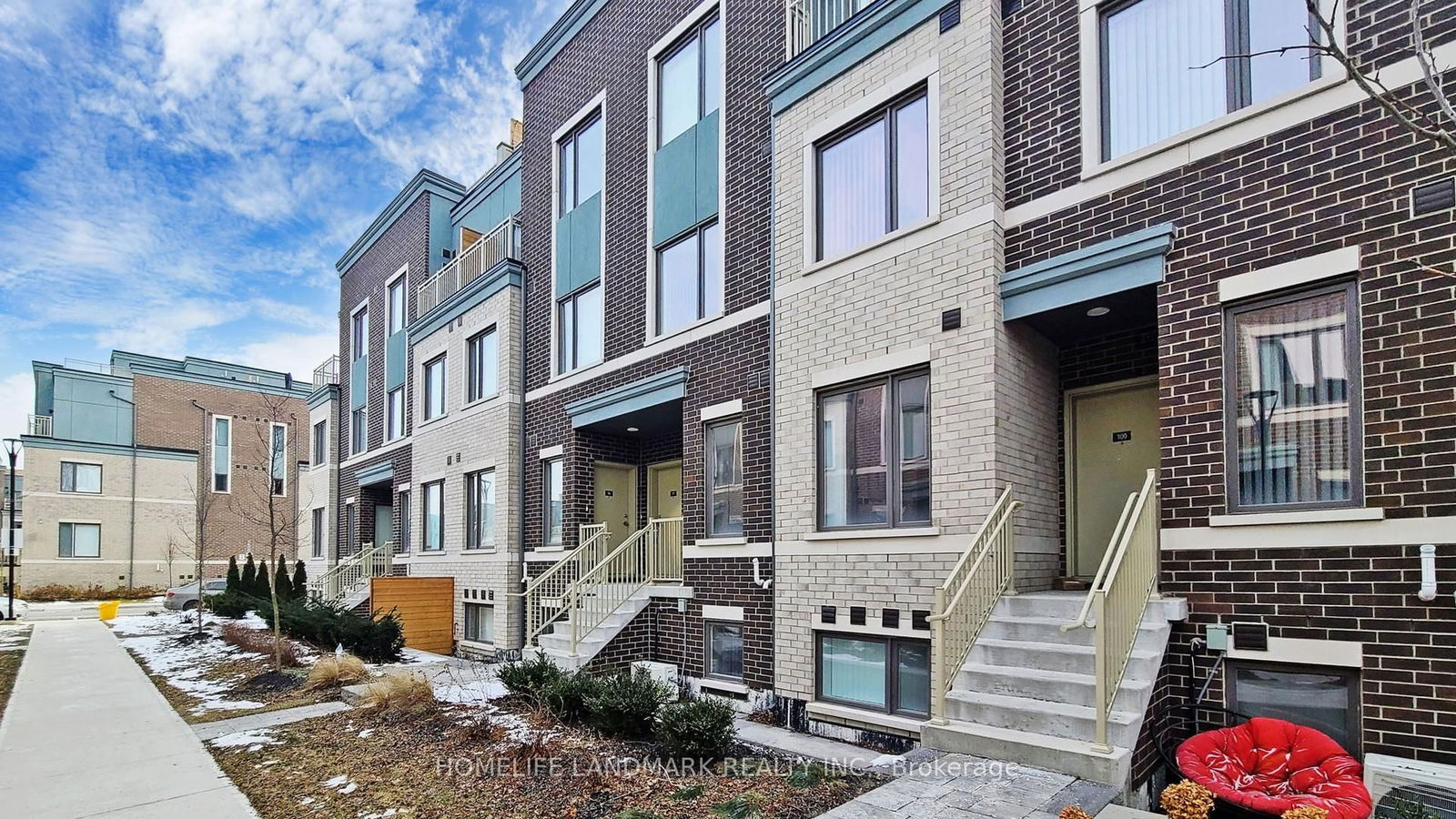 Townhouse for sale at 99-20 William Jackson Way, Toronto, New Toronto, M8V 0J7 - MLS: W12010811