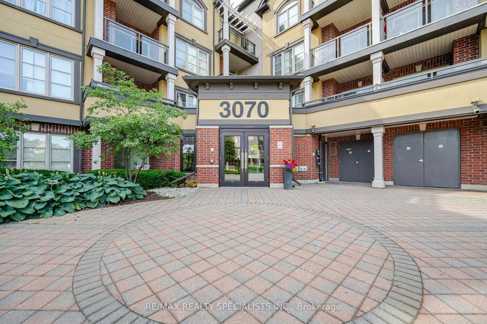 Condo for sale at 105-3070 Rotary Way, Burlington, Alton, L7M 0H1 - MLS: W12010813