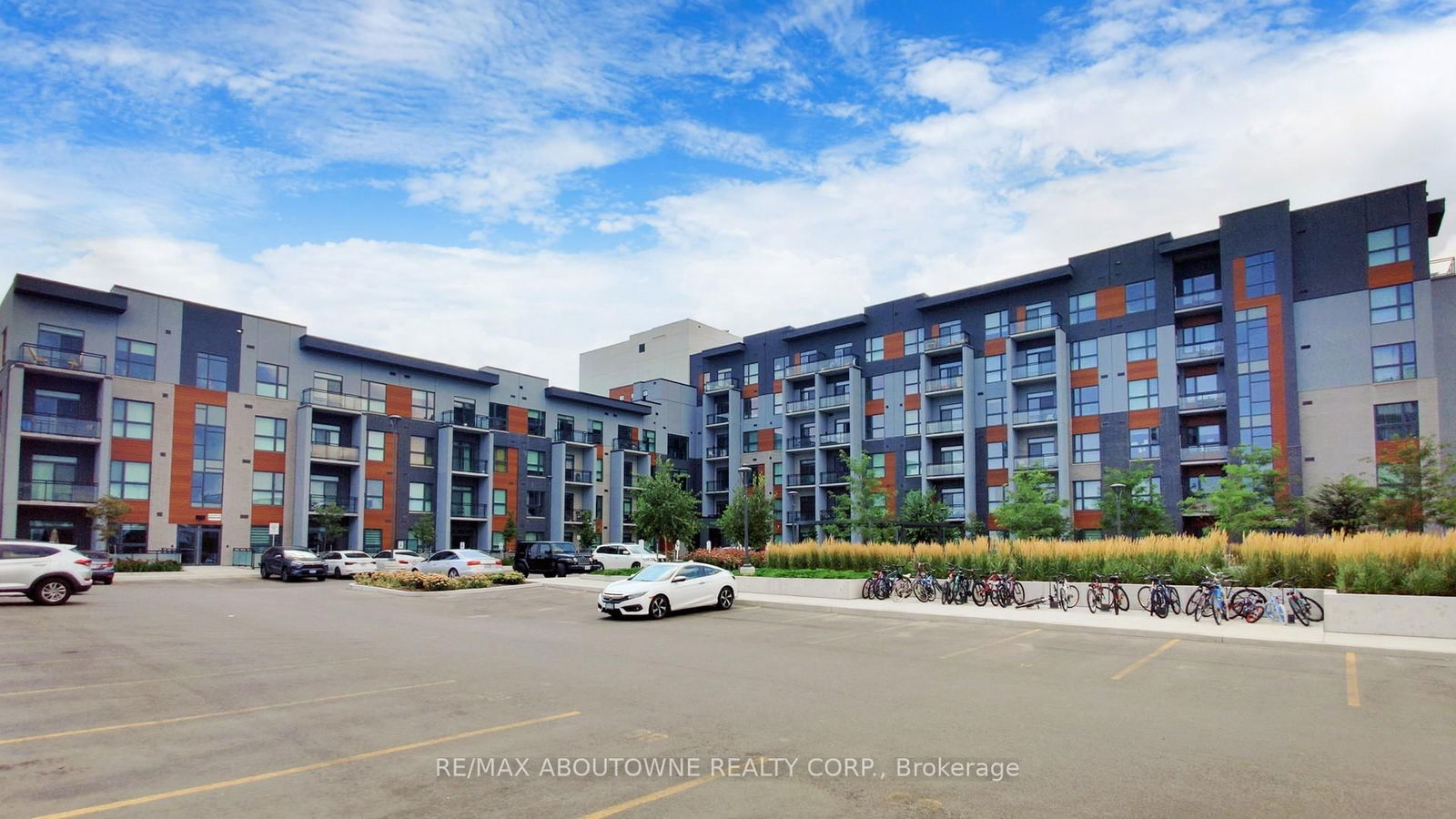 Condo for lease at 428-95 Dundas Street, Oakville, 1008 - GO Glenorchy, L6M 5N4 - MLS: W12010893