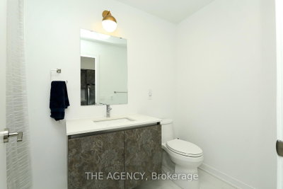 395 Dundas Oakville,ON L6M 5R8 — Photo 12