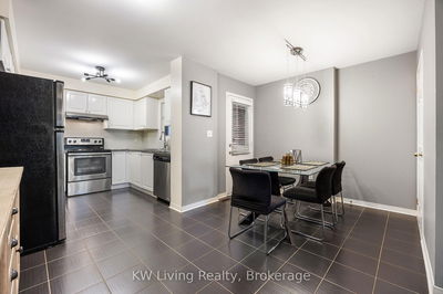 225 Torbarrie Rd, Toronto - Downsview-Roding-CFB image-0-4
