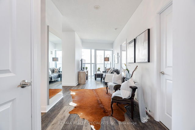 408 - 60 Absolute Avenue