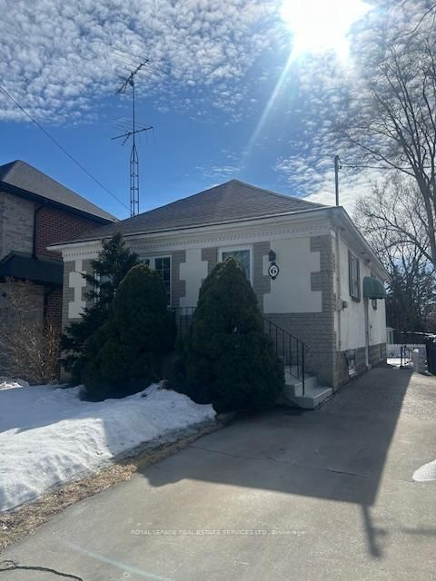 Basement - 6 Hiawatha Pkwy, Mississauga, L5G 3R7 | Image 2