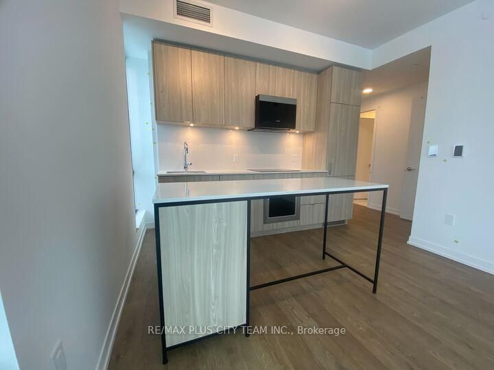 Condo for lease at 717-251 Masonry Way, Mississauga, Port Credit, L5H 0B2 - MLS: W12011513