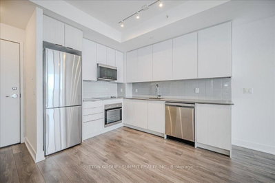 297 Oak Walk Oakville,ON L6H 3R6 — Photo 11
