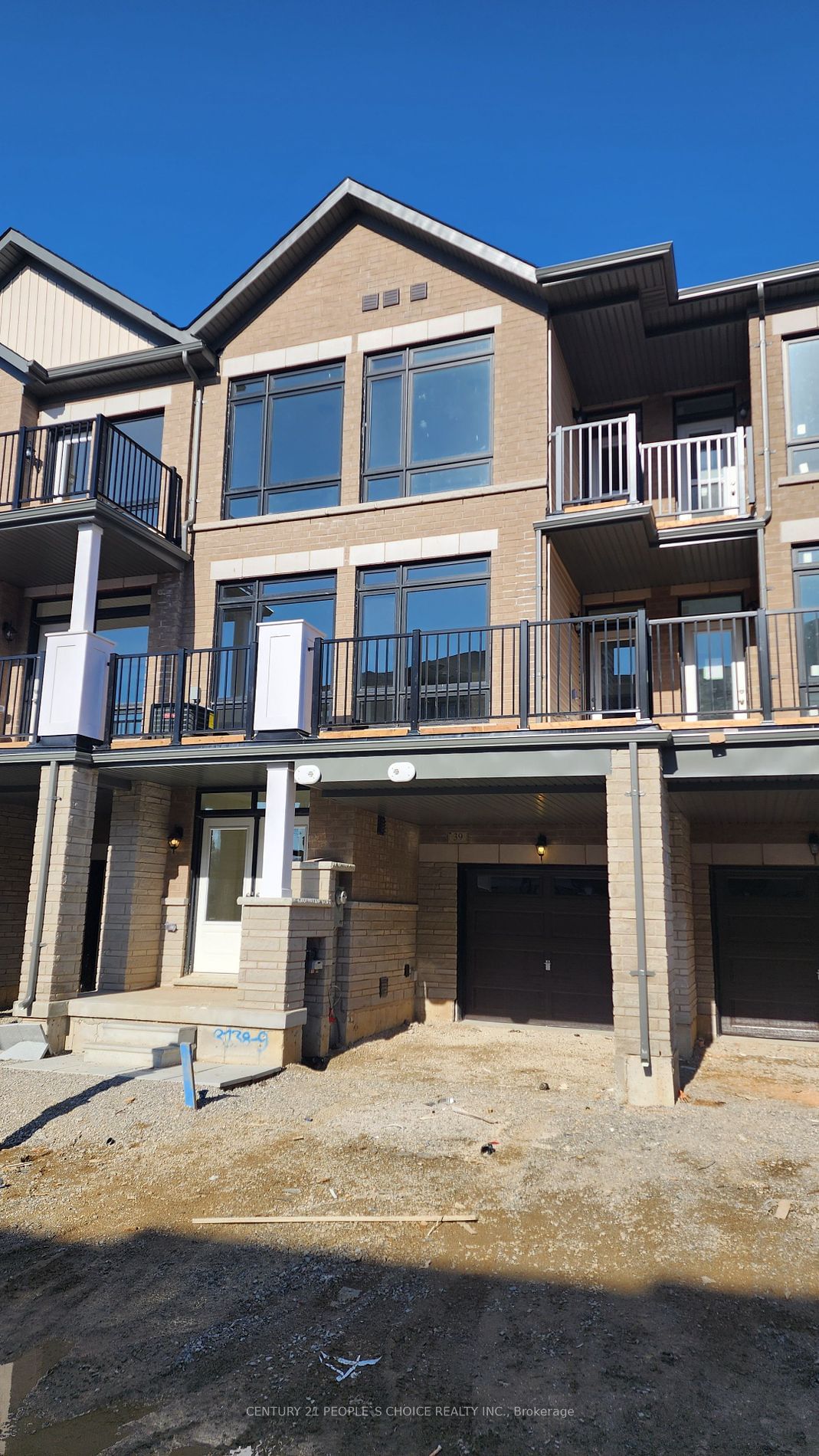 Townhouse sold at 9-138 Bonnington Drive, Brampton, Northwest Brampton, L7A 5M1 - MLS: W12011691