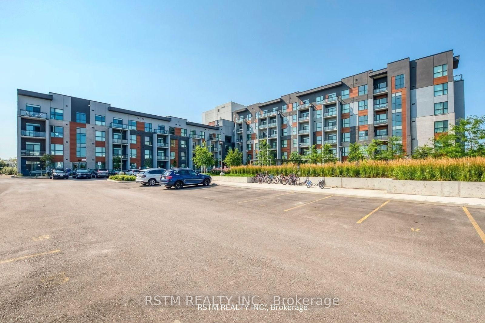 Condo leased at 215-95 Dundas Street, Oakville, Rural Oakville, L6M 5N4 - MLS: W12011806