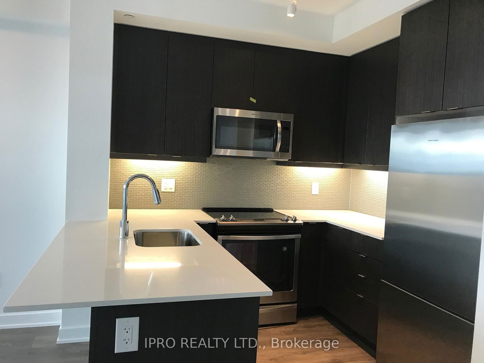 Condo leased at 1703-4633 Glen Erin Drive, Mississauga, Central Erin Mills, L5M 0Y6 - MLS: W12011932