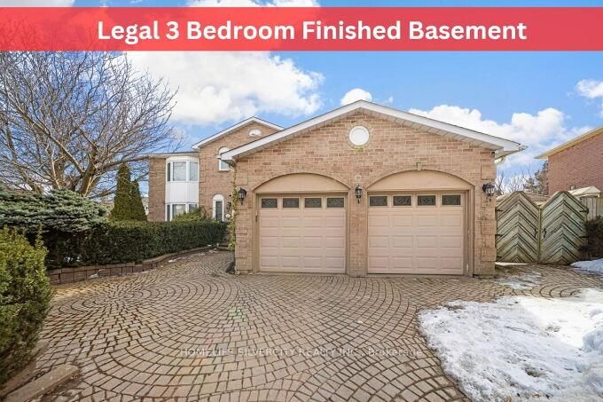 Detached House for sale at 14 Rembrandt Crescent, Brampton, Fletcher's Creek South, L6Y 3M8 - MLS: W12012269