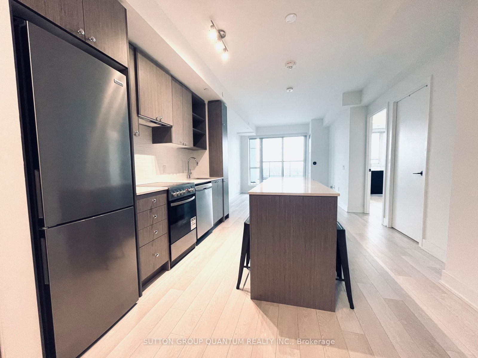 Condo for lease at 425-50 George Butchart Drive, Toronto, Downsview-Roding-CFB, M3K 0C9 - MLS: W12012302