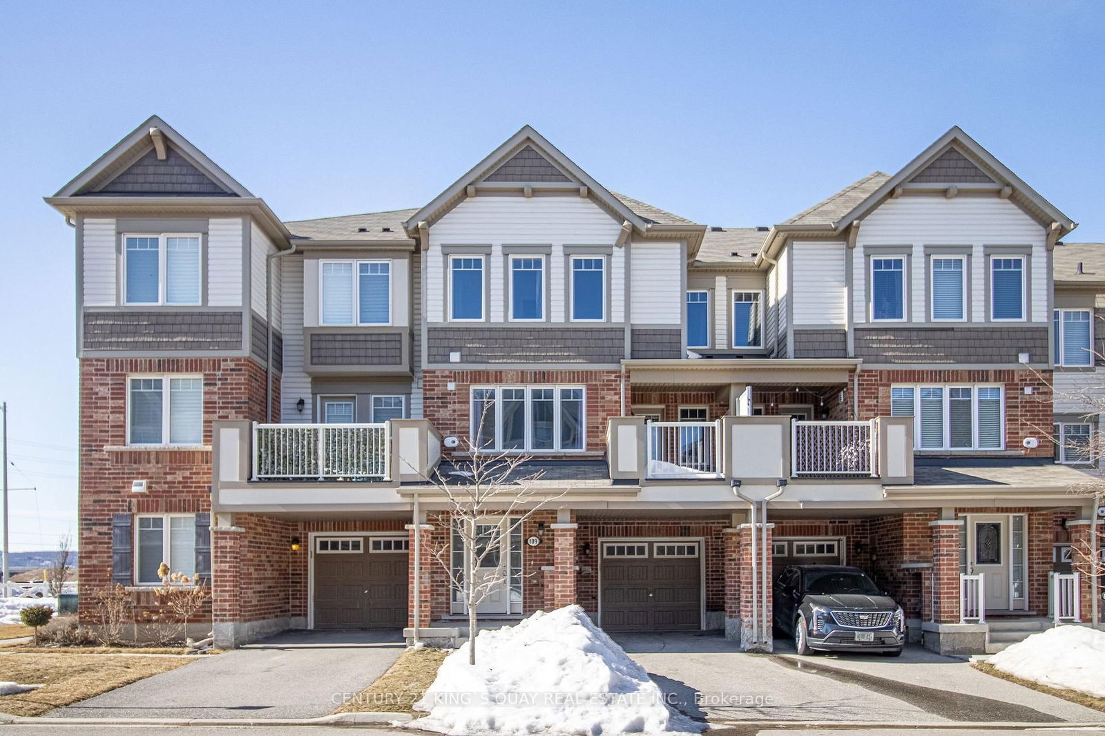 Townhouse for sale at 109 Frost Court, Milton, 1032 - FO Ford, L9T 7K6 - MLS: W12012352