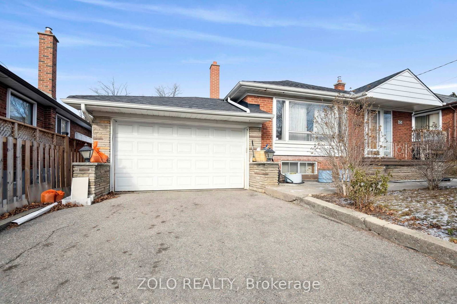 Detached House for sale at 65 Ridge Point Crescent, Toronto, Brookhaven-Amesbury, M6M 2Z8 - MLS: W12012380