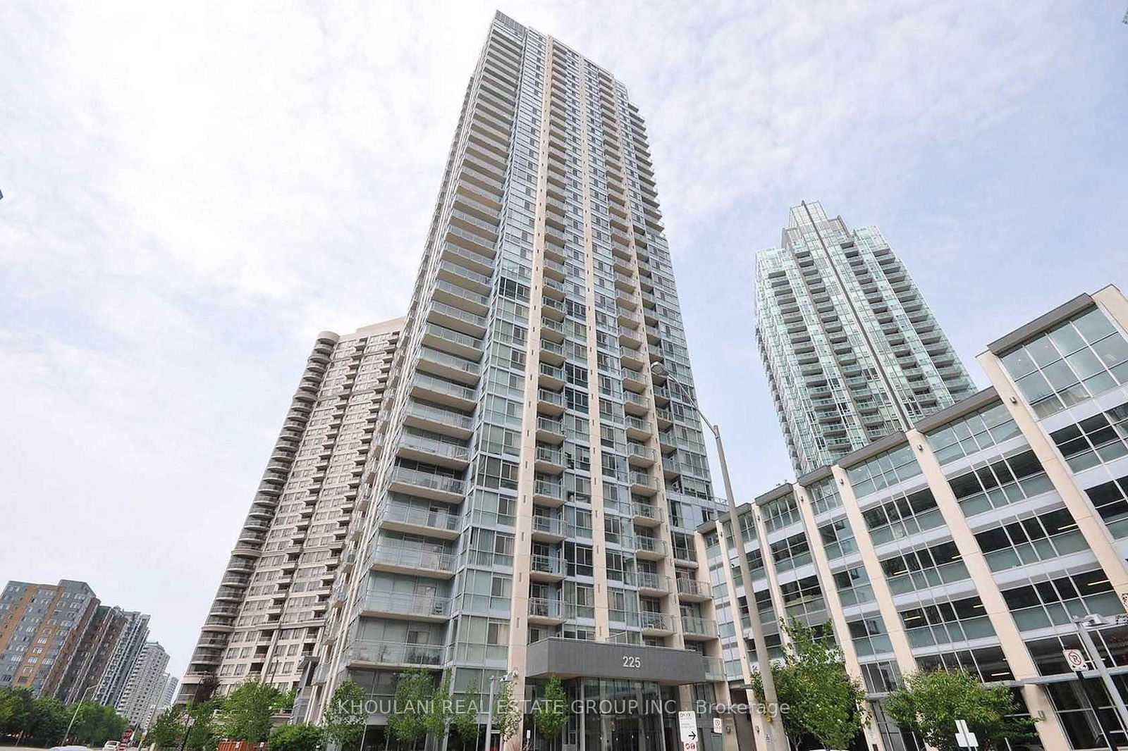 Condo for sale at 1403-225 Webb Drive, Mississauga, City Centre, L5B 4P2 - MLS: W12012388