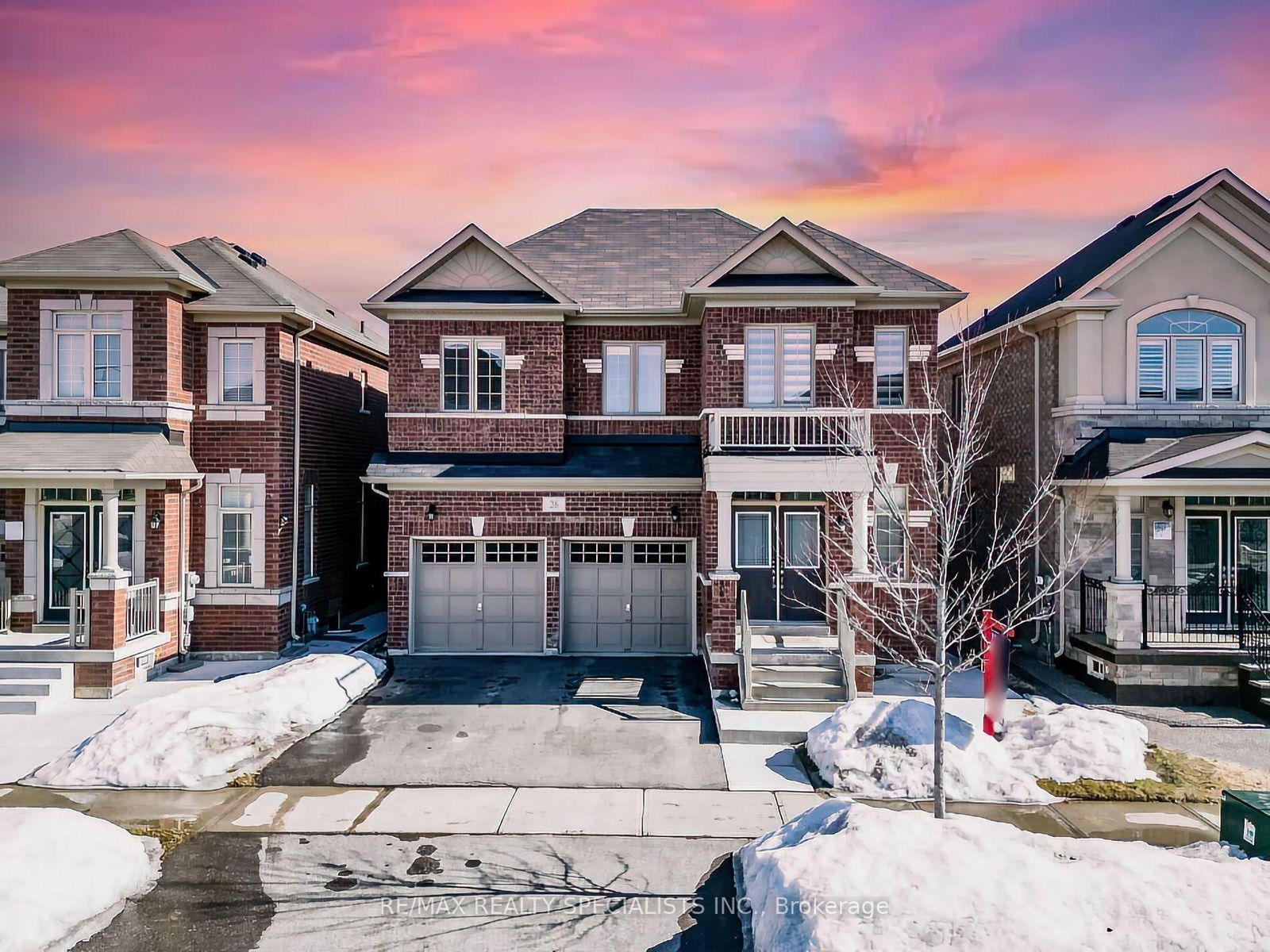 Detached House for sale at 26 Lloyd Crescent, Brampton, Northwest Brampton, L7A 4J5 - MLS: W12012633