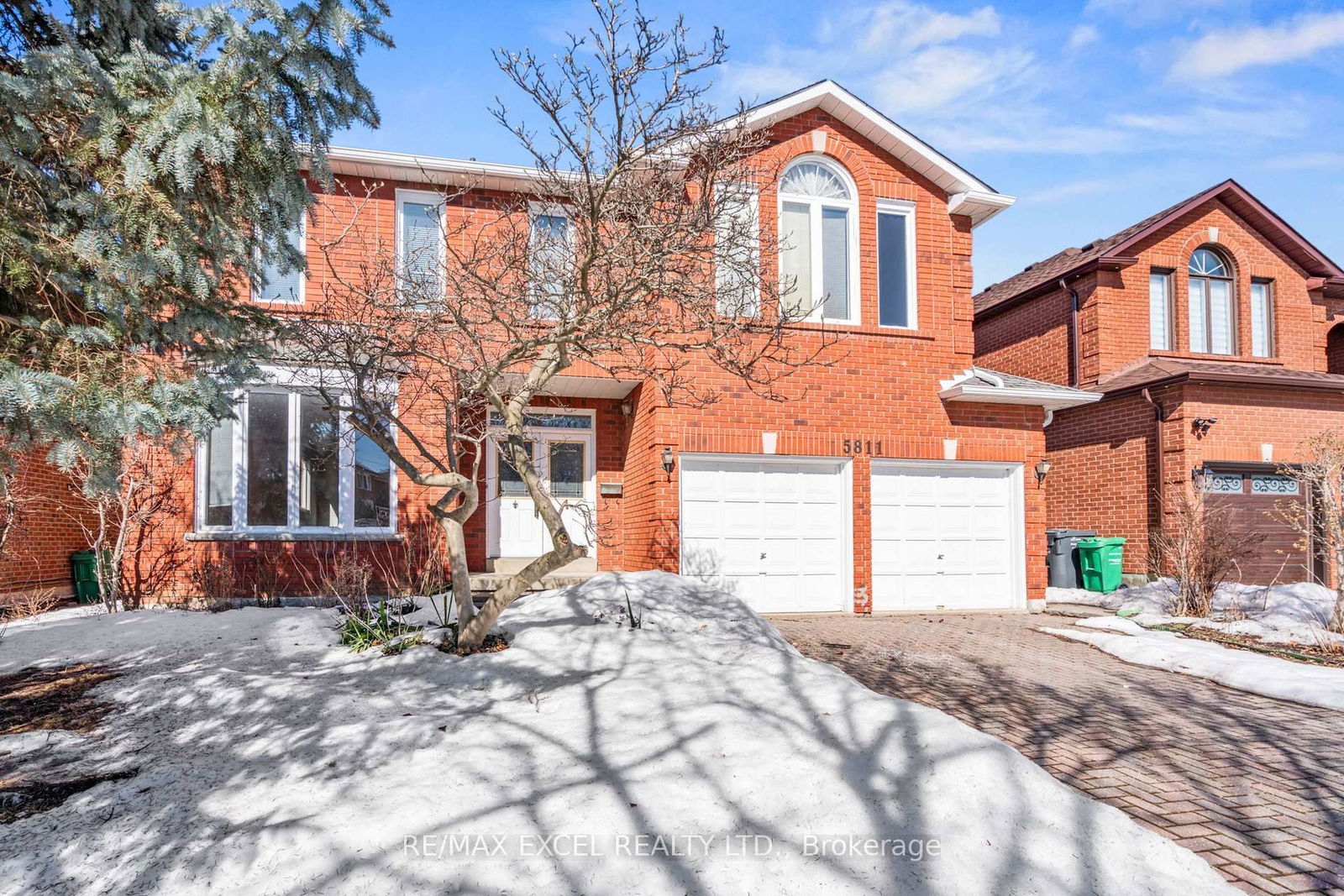 Detached House for sale at 5811 Riverside Place, Mississauga, East Credit, L5M 4X1 - MLS: W12012815