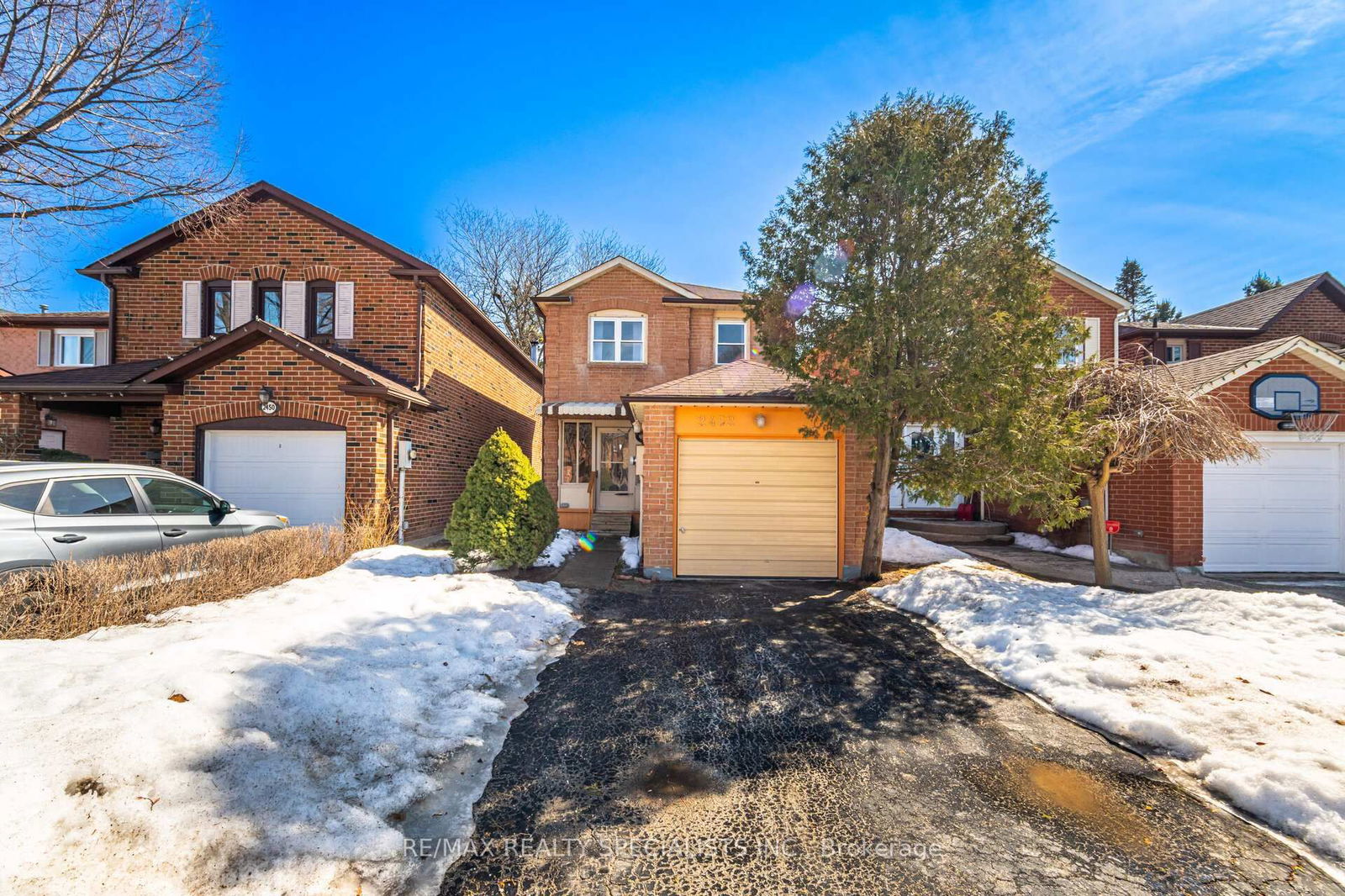 Detached House sold at 2452 Ploughshare Court, Mississauga, Erin Mills, L5L 3M6 - MLS: W12013051