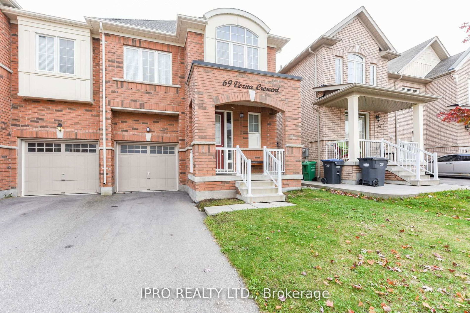 Semi-Detached House for sale at 69 Vezna Crescent, Brampton, Credit Valley, L6Z 5K4 - MLS: W12013069