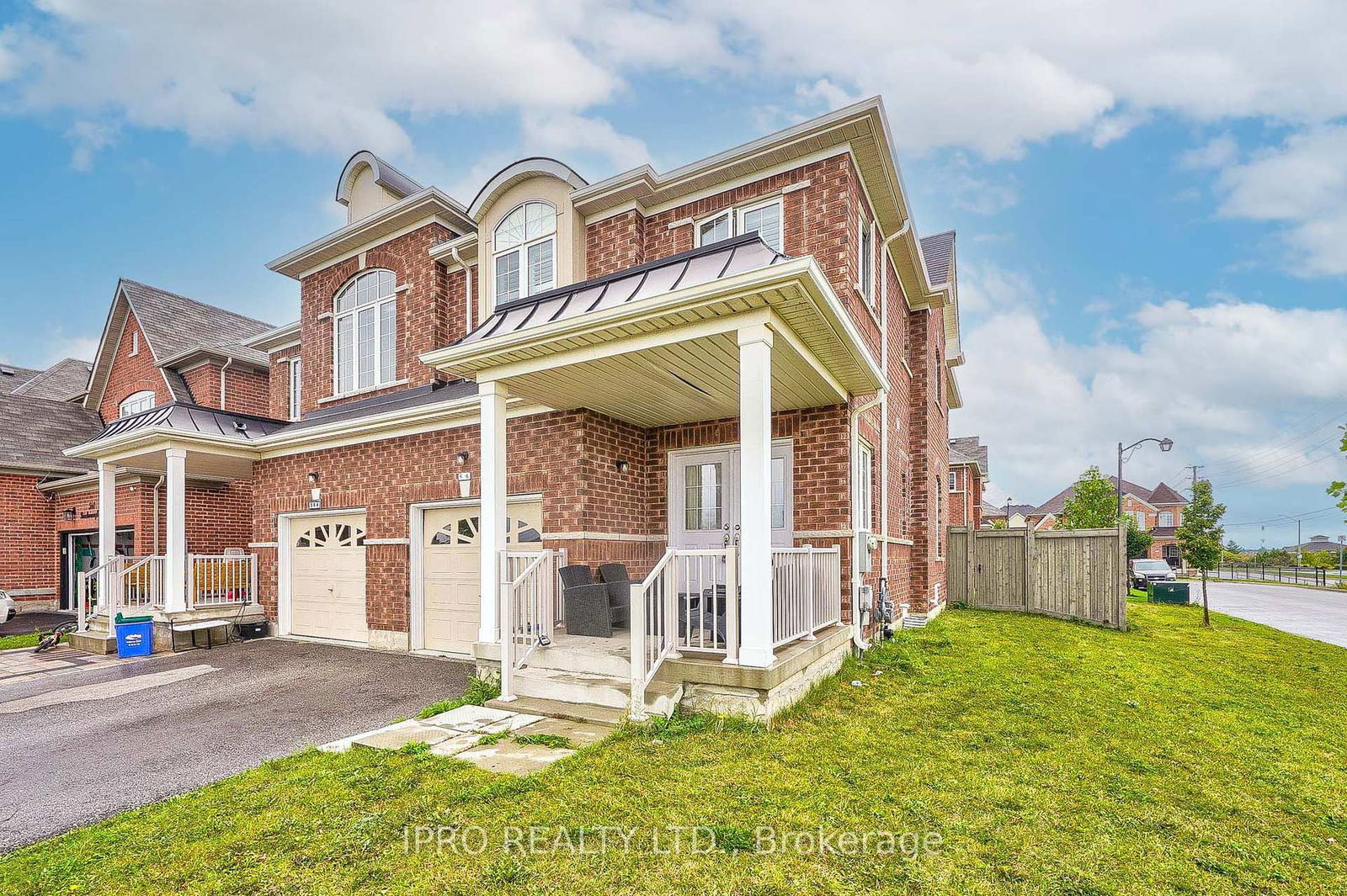 Semi-Detached House for sale at 566 Bessborough Drive, Milton, 1033 - HA Harrison, L9T 8V9 - MLS: W12013070