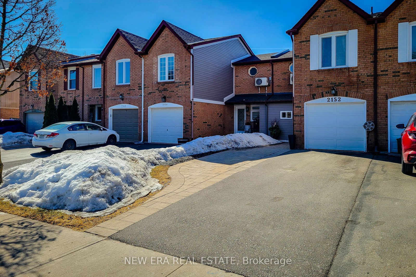 Townhouse for sale at 2152 Pelee Boulevard, Oakville, RO River Oaks, L6H 4C8 - MLS: W12013181