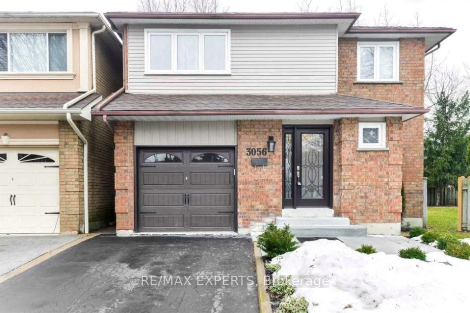 Detached House sold at 3056 Mikeboro Court, Mississauga, Cooksville, L5A 4B5 - MLS: W12013189