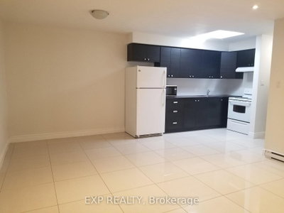 Upper Level leased at 2-256 Lakeshore Road, Mississauga, Ontario, L5G 1G9 - Port Credit - MLS: W12013280