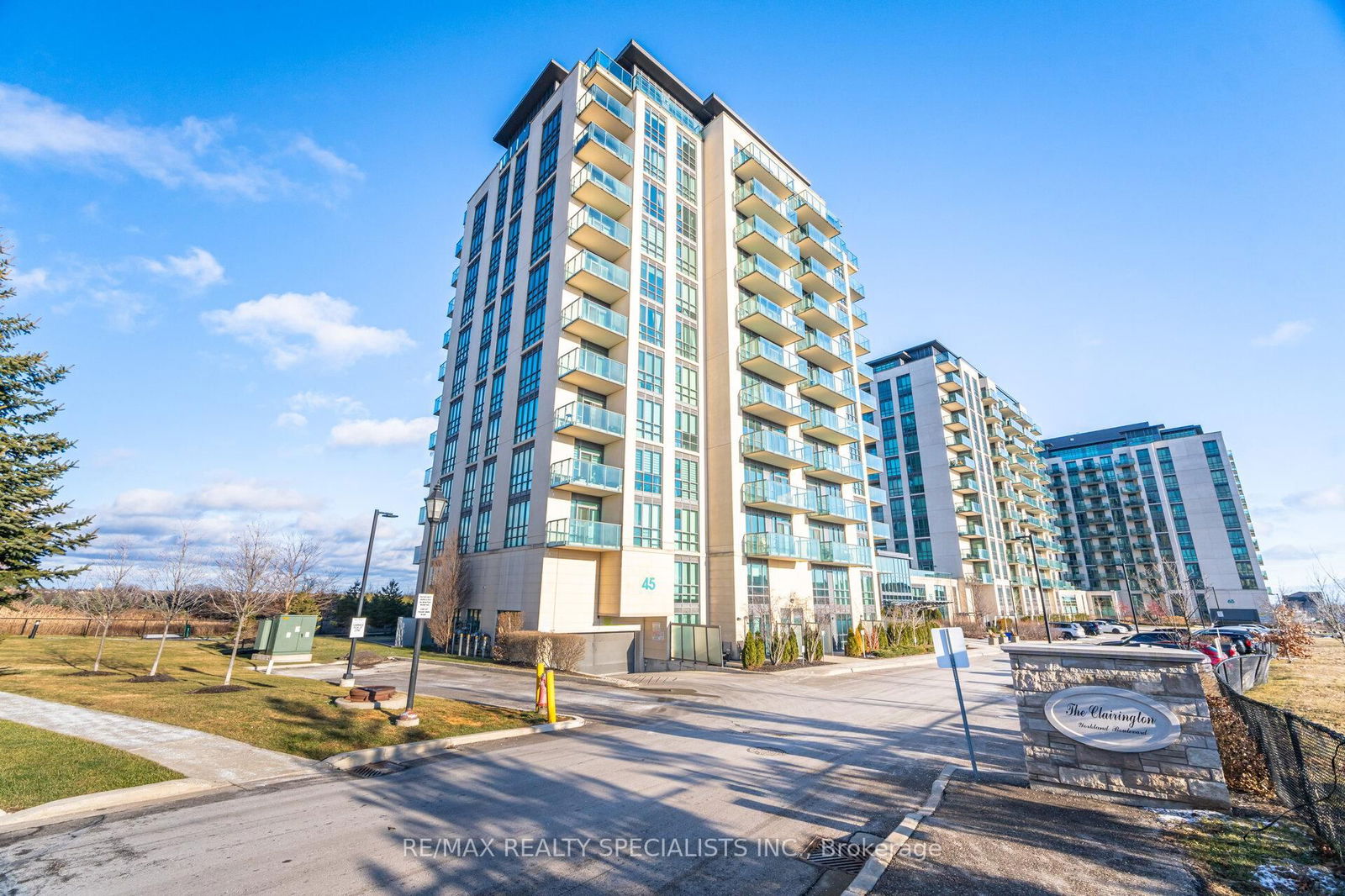 Condo for sale at 204-45 Yorkland Boulevard, Brampton, Goreway Drive Corridor, L6P 4B4 - MLS: W12013303