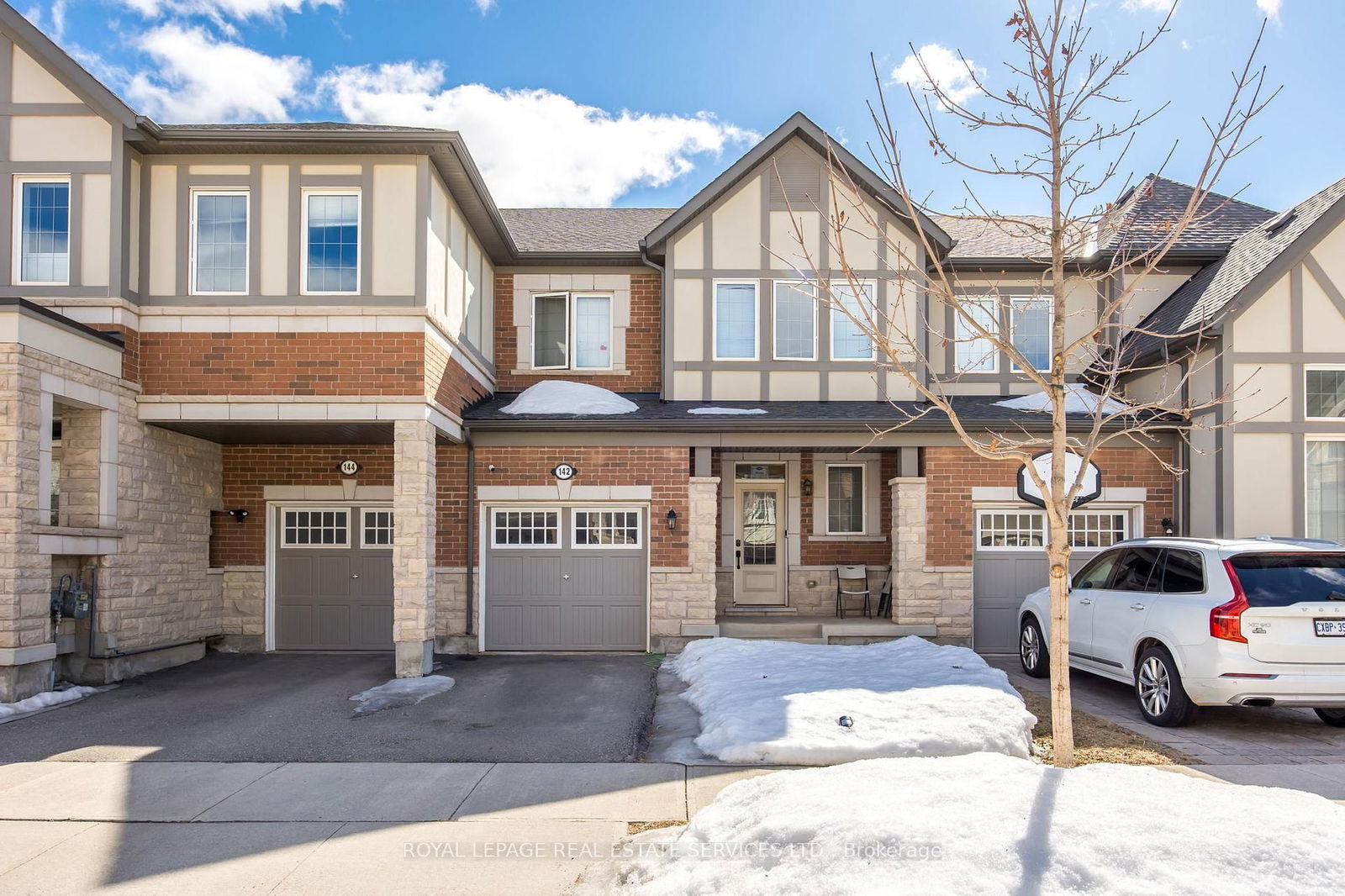 Townhouse for sale at 142 Beaveridge Avenue, Oakville, GO Glenorchy, L6H 7C3 - MLS: W12013493