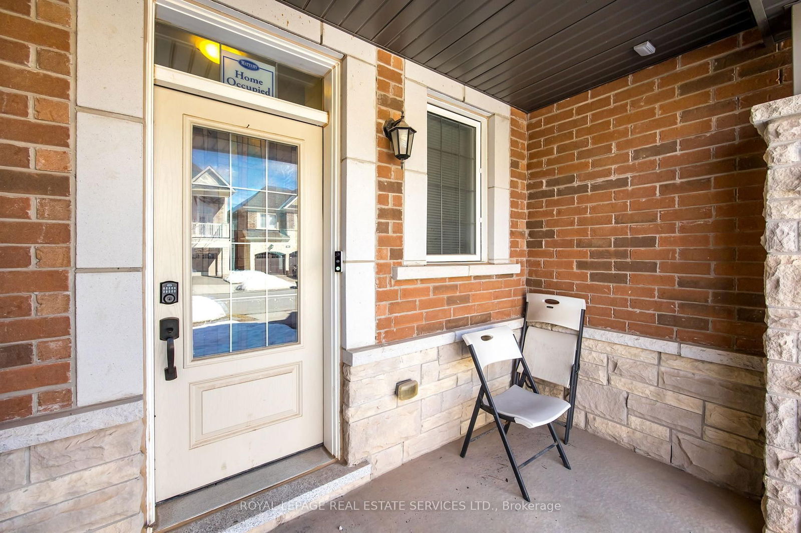 Townhouse for sale at 142 Beaveridge Avenue, Oakville, GO Glenorchy, L6H 7C3 - MLS: W12013493