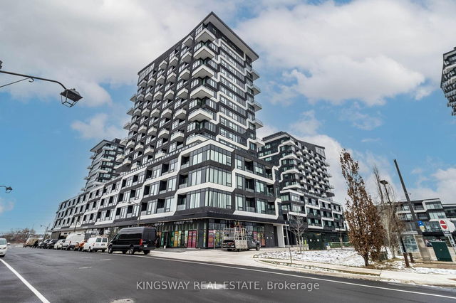 802 - 2481 Taunton Road