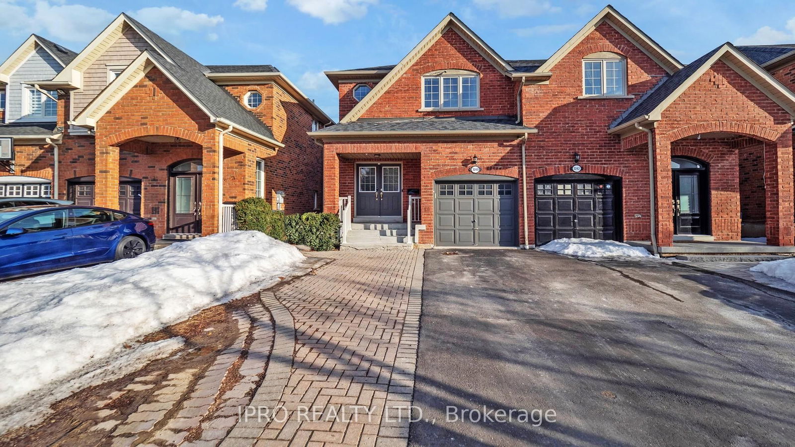 Semi-Detached House for sale at 3240 Angel Pass Drive, Mississauga, Churchill Meadows, L5M 7J7 - MLS: W12013668