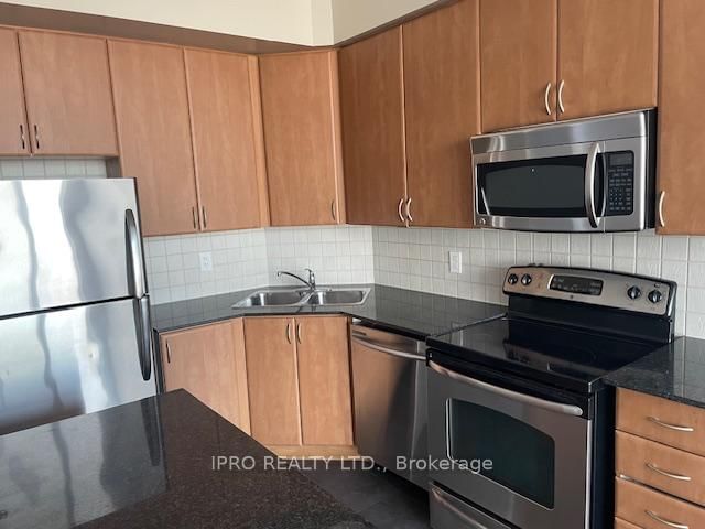 Condo leased at LPH4-225 Webb Drive, Mississauga, City Centre, L5B 4P2 - MLS: W12013697