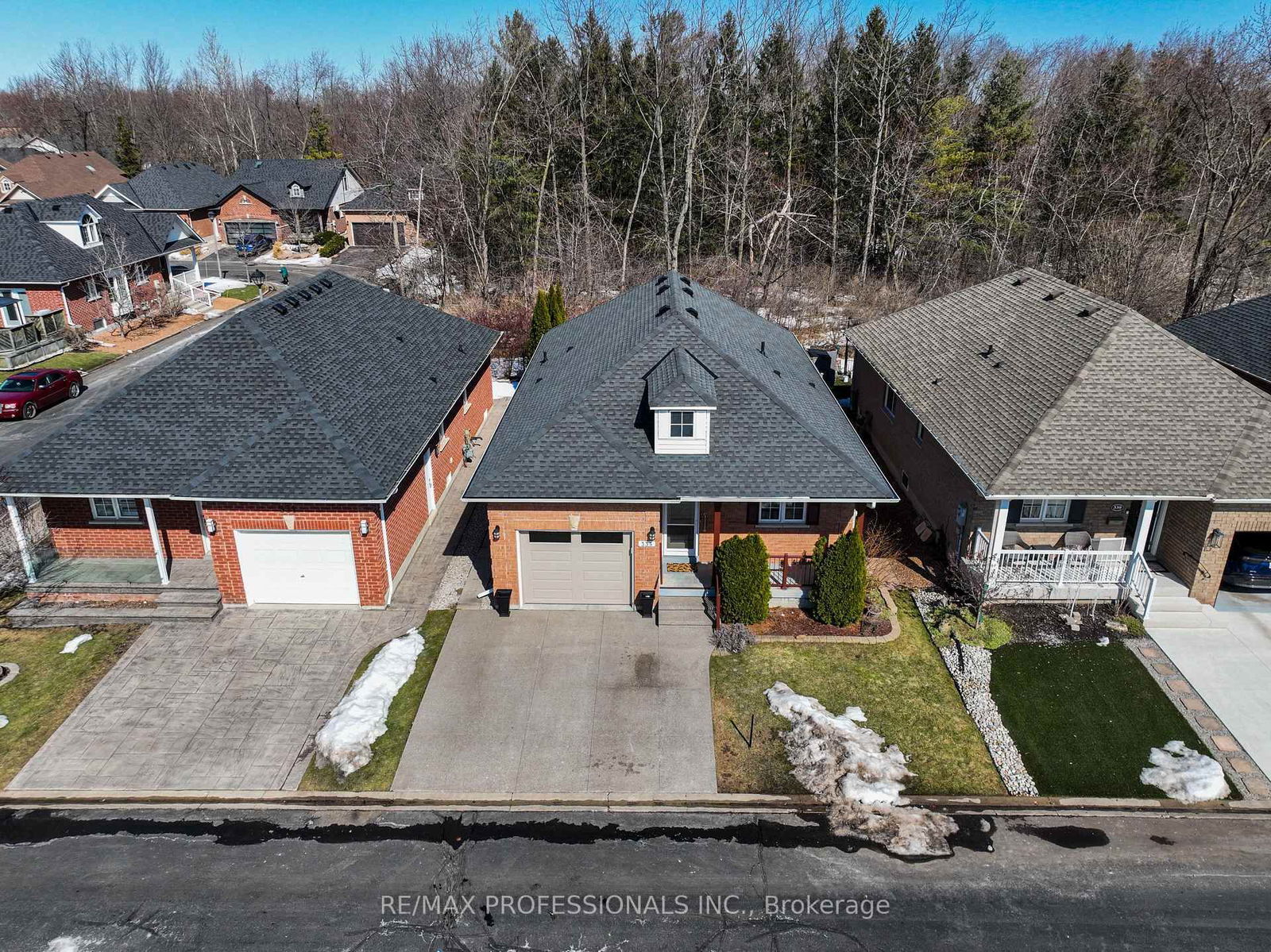 Detached House for sale at 335 Centennial Forest Drive, Milton, Timberlea, L9T 5X4 - MLS: W12013994