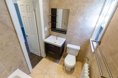 Unit C — 253 Lakeshore Rd, Mississauga - Port Credit image-0-2