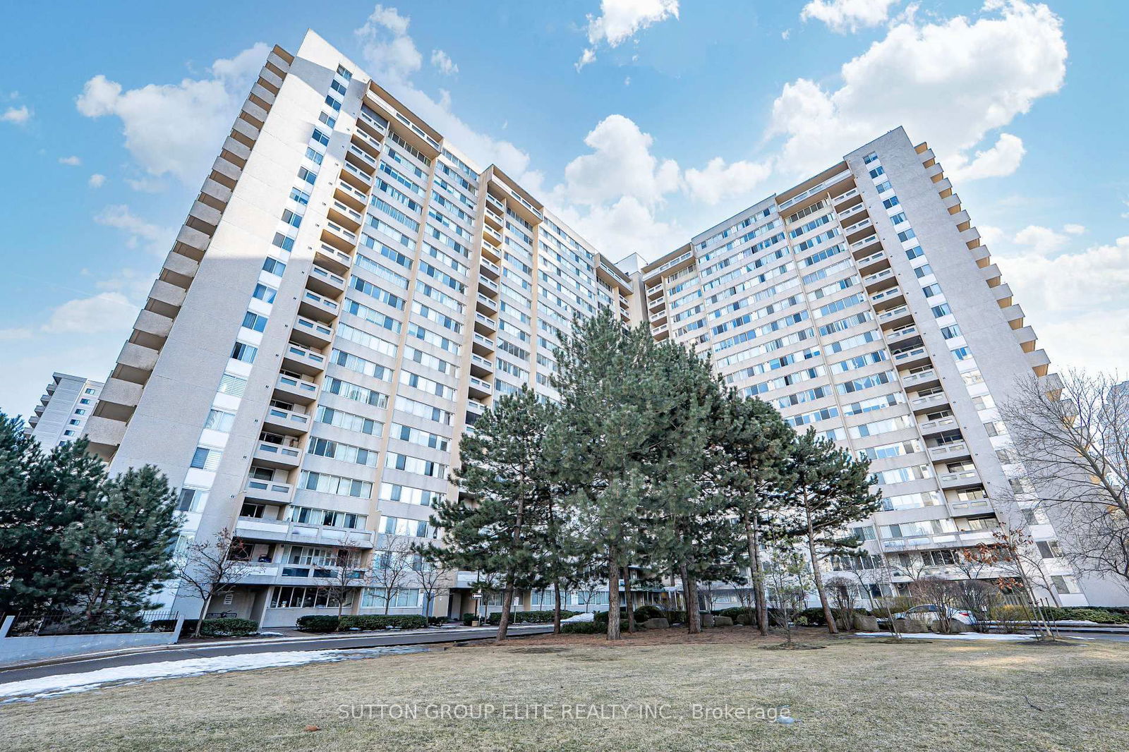 Condo for sale at 1203-3590 Kaneff Crescent, Mississauga, Mississauga Valleys, L5A 3X3 - MLS: W12014161