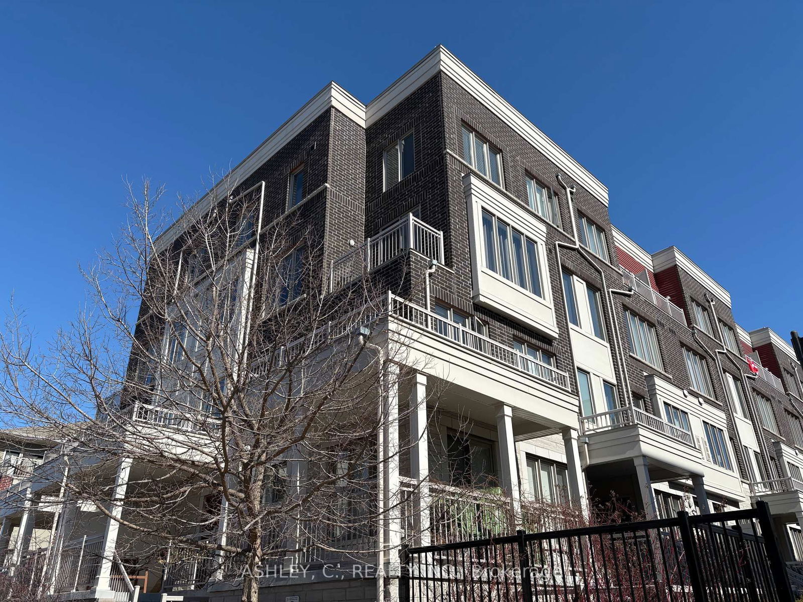 Townhouse for sale at 35-125 Long Branch Avenue, Toronto, Long Branch, M8W 0A9 - MLS: W12014177