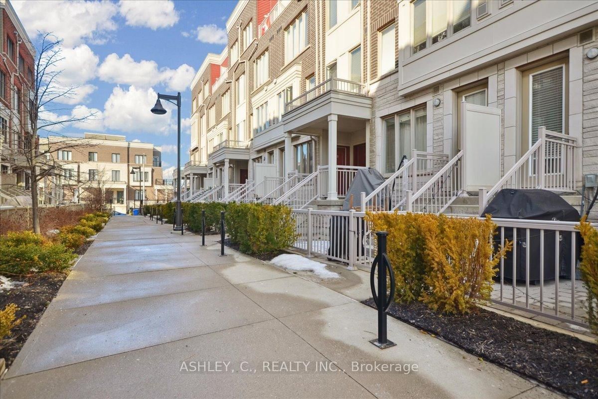 Townhouse for sale at 35-125 Long Branch Avenue, Toronto, Long Branch, M8W 0A9 - MLS: W12014177