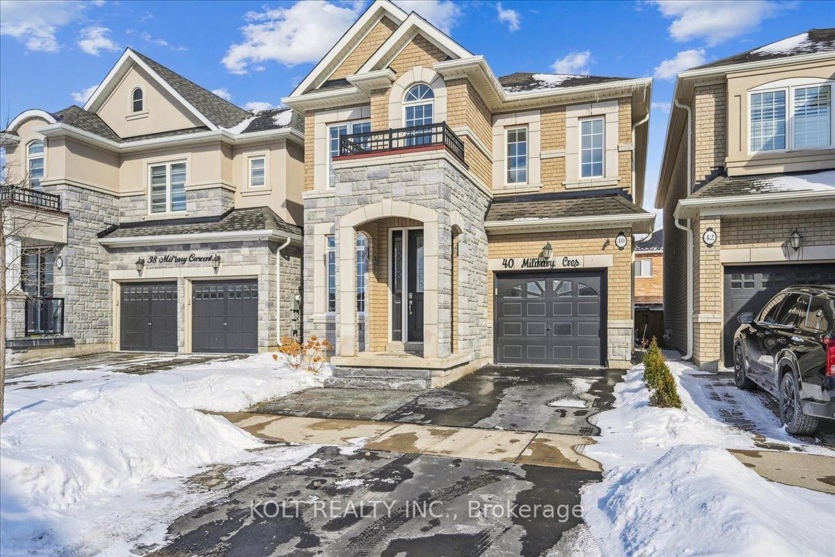 Detached House sold at 40 Military Crescent, Brampton, Northwest Brampton, L7A 4V8 - MLS: W12014239