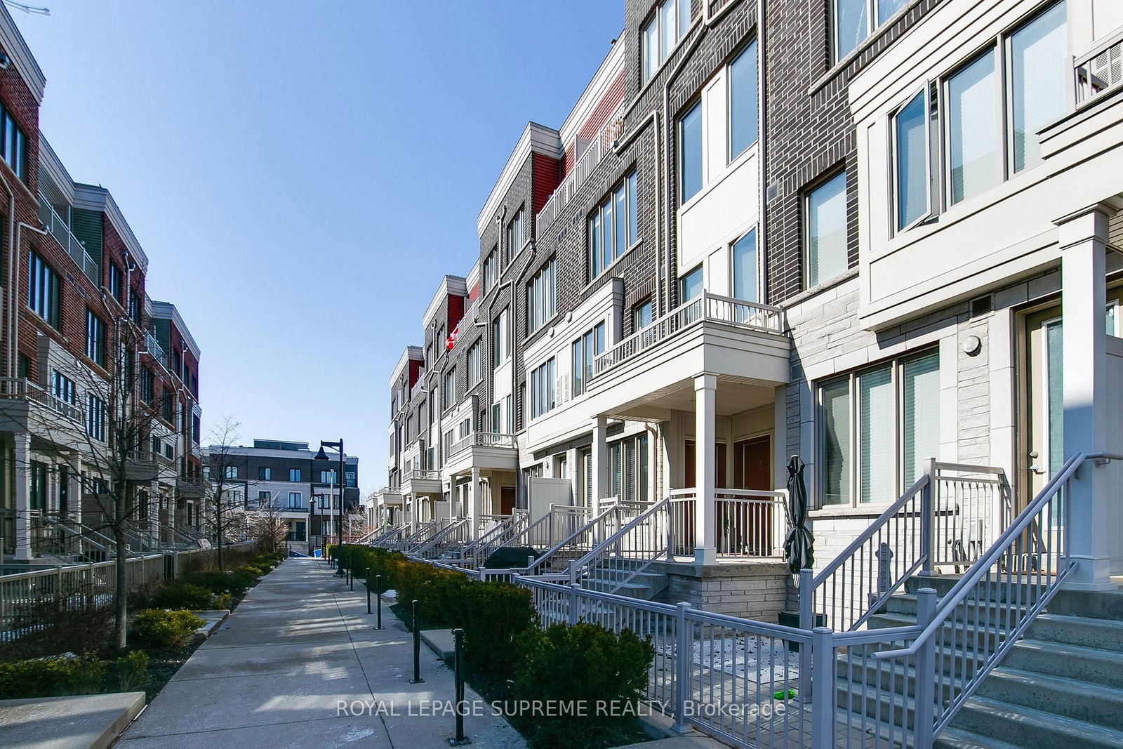 Townhouse for sale at 22-125 Long Branch Avenue, Toronto, Long Branch, M8W 0A9 - MLS: W12014262